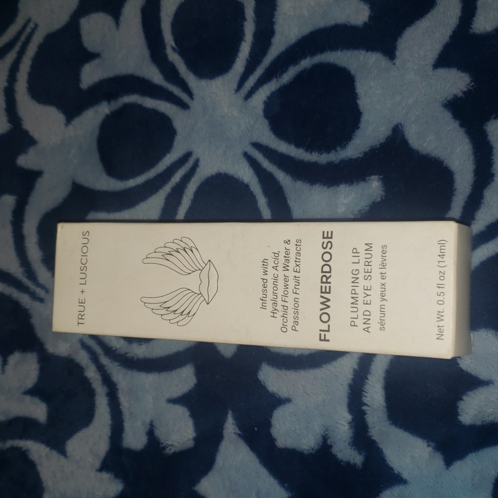 Plumping lip and eye serum